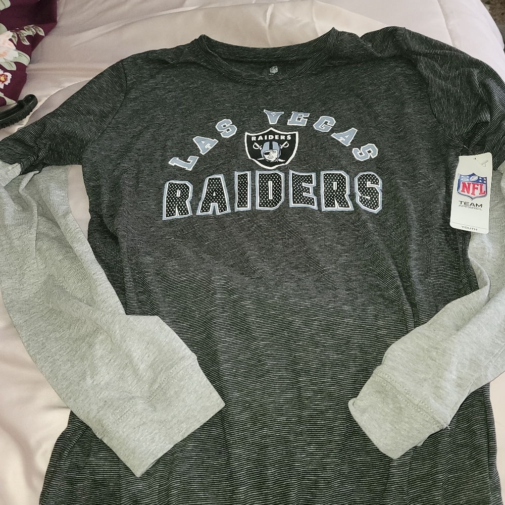 Youth size 18 xxl , las vegas raiders shirt nwt